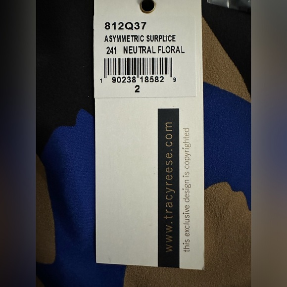 NWT Tracy Reese Flutter Sleeve Asymmetric Surplice Midi Dress in Neutral Floral - Picture 9 of 10